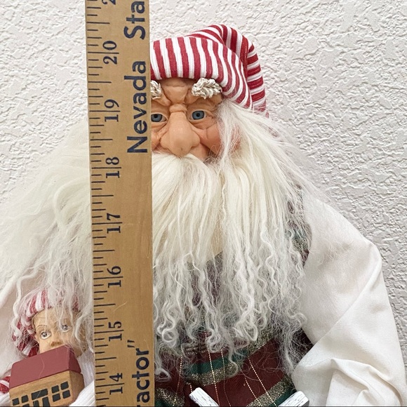 Vintage Wildwood International Sitting Santa w/ Boy Christmas Carol 20” Figure - Picture 5 of 13